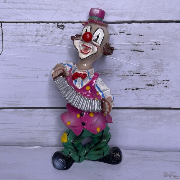 Vintage 1950s Clown Playing Accordion Painted Resin Figurine - Picture 2 of 4
